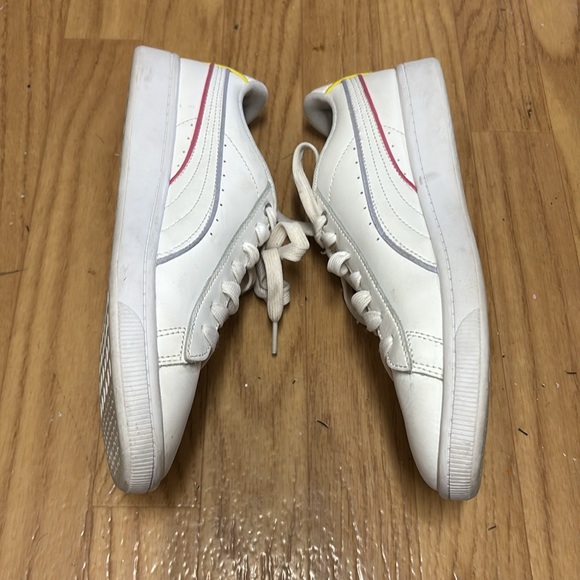 Puma Vikky v2 Sneaker Women 8.5 US 39 EUR 6 UK White Leather Classic Basketball - Picture 16 of 16
